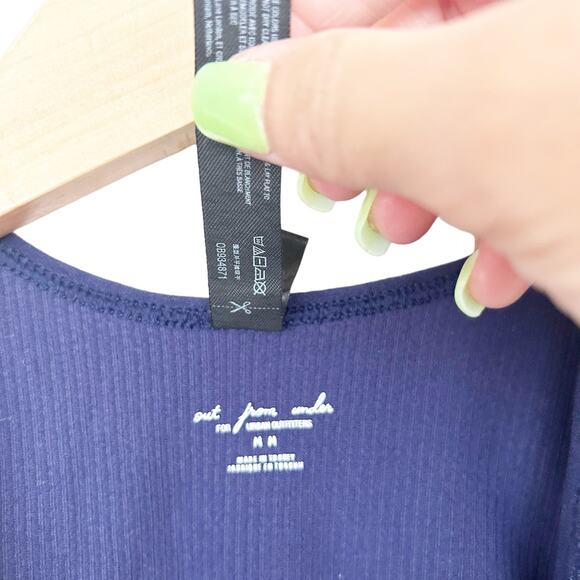 Out From Under Navy Blue Ribbed Cropped Tank Top Sz M - Picture 2 of 5